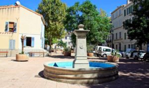 Place des Moulins dans le quartier du Panier